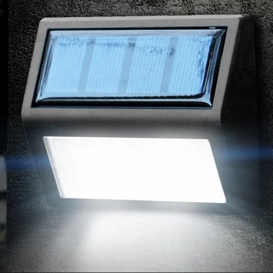 مصباح حديقة خارجي مقاوم للماء IP65 مع 6 LED، يعمل بالطاقة الشمسية، حساس ضوء، ضوء حائط طوارئ