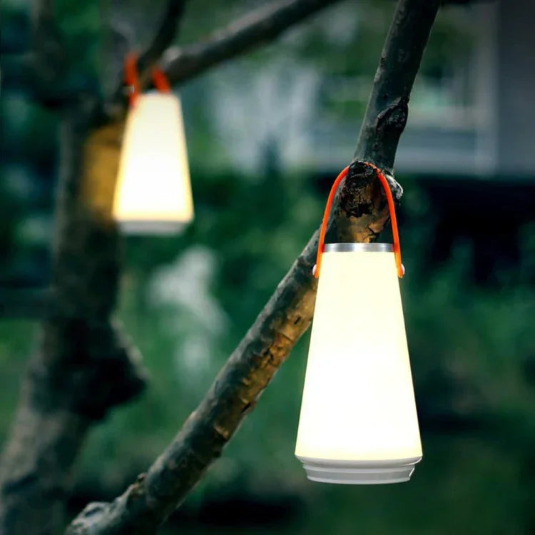 مصباح طاولة LED محمول قابل لإعادة الشحن مع مفتاح لمس، ضوء ليلي للطوارئ والتخييم في الهواء الطلق مع مقبض
