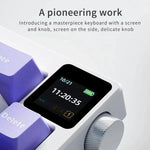 لوحة مفاتيح ميكانيكية لاسلكية ثلاثية الوضع Ajazz AK650 مع مقبض شاشة وإضاءة RGB، مفتاح Flying Fish أرجواني أبيض أزرق، مفتاح Dream أرجواني أبيض أزرق، مفتاح Dream أسود رمادي أصفر، مفتاح Dream محفور جانبي بتدرج لون توت العليق